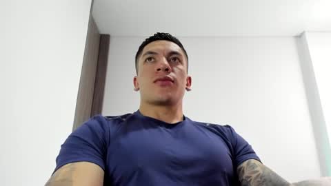 Snapshot of aquiles_51 chatting on 06/24/26, 06:51 Jonathan online show from 06/24/26, 06:51