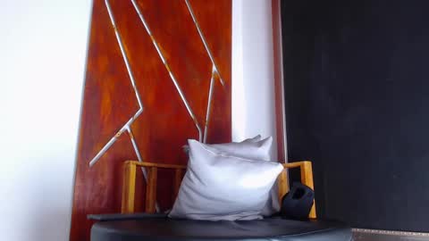 Snapshot of aquiles_elpapi chatting on 01/27/25, 08:07 AquilesElpapi online show from 01/27/25, 08:07