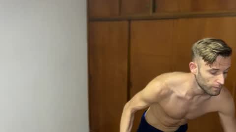 Aquilesmade online show from 12/18/24, 02:38