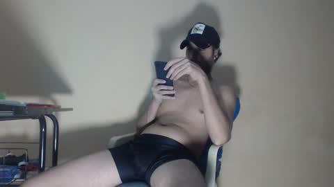 Snapshot of arabebigcock chatting on 10/29/25, 06:48 ARABE online show from 10/29/25, 06:48