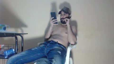 Snapshot of arabebigcock chatting on 11/26/25, 09:32 ARABE online show from 11/26/25, 09:32