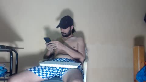 Snapshot of arabebigcock chatting on 03/18/26, 06:05 ARABE online show from 03/18/26, 06:05