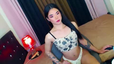 Snapshot of arabella_califa chatting on 12/18/25, 01:55 ARABELLA online show from 12/18/25, 01:55