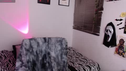 Arabella online show from 12/26/24, 01:51