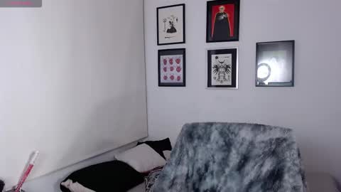 Arabella online show from 10/12/25, 11:48