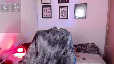 Arabella online show from 10/16/25, 02:12