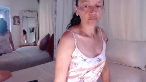 Snapshot of arabiel chatting on 03/02/26, 08:59 Nadia Cyel online show from 03/02/26, 08:59