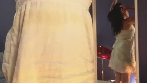 Snapshot of arabiel chatting on 04/07/26, 04:29 Nadia Cyel online show from 04/07/26, 04:29