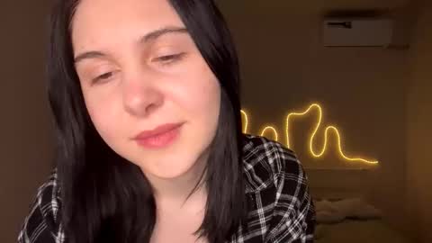 Emi online show from 03/19/26, 04:55