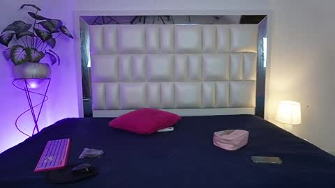 Snapshot of aradia_01 chatting on 12/12/24, 04:48 online show from 12/12/24, 04:48