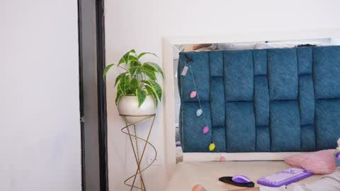   online show from 04/01/26, 06:03