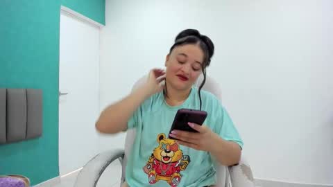 Snapshot of aradia_kiss chatting on 10/22/25, 06:29 aradia_kiss online show from 10/22/25, 06:29