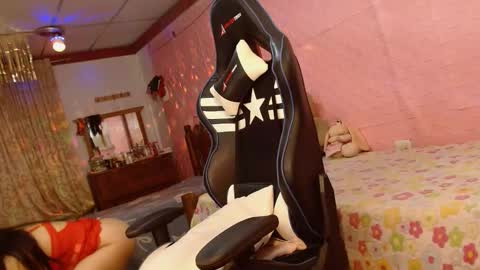 Snapshot of aranza_sexy chatting on 11/17/25, 10:21 Aranza online show from 11/17/25, 10:21