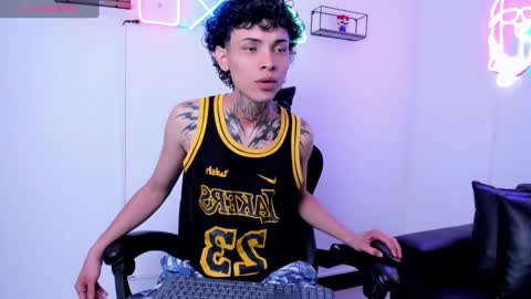 Arceluz  online show from 02/08/25, 07:16