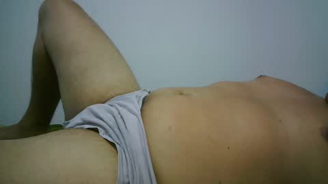 Snapshot of arch251 chatting on 10/22/25, 02:12 Andres online show from 10/22/25, 02:12