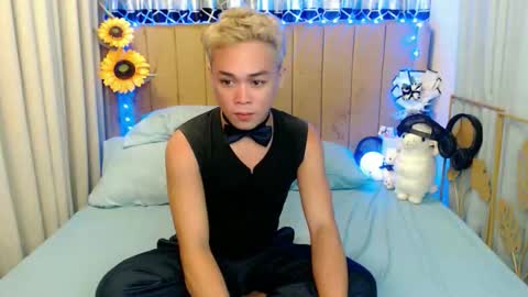 Snapshot of archie_moreno chatting on 06/11/26, 12:03 ARCHIE online show from 06/11/26, 12:03