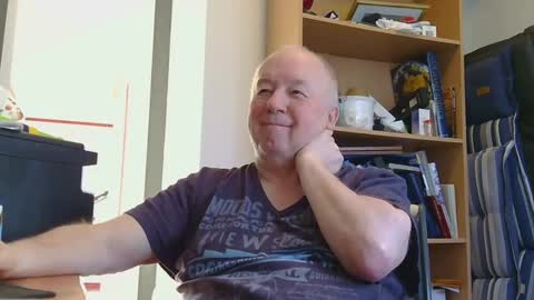 Snapshot of arcticman44 chatting on 02/11/25, 11:54 arcticman44 online show from 02/11/25, 11:54