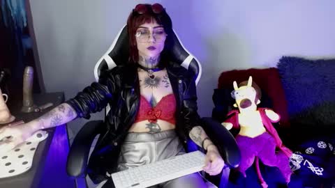 Snapshot of ardat_lili69 chatting on 12/27/24, 08:28 Ardat lili69 online show from 12/27/24, 08:28