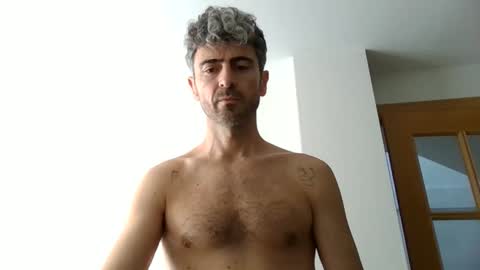 Snapshot of ardiac chatting on 02/14/25, 03:15 ardiac online show from 02/14/25, 03:15