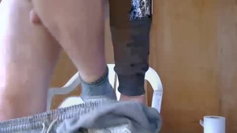 Snapshot of arealjerk69696969 chatting on 04/26/26, 10:29 arealjerk69696969 online show from 04/26/26, 10:29