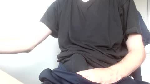 Snapshot of arekusan6 chatting on 04/03/26, 07:50 Arek online show from 04/03/26, 07:50