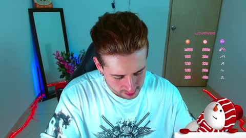 Snapshot of ares_blue chatting on 12/16/24, 11:01 ares blue online show from 12/16/24, 11:01