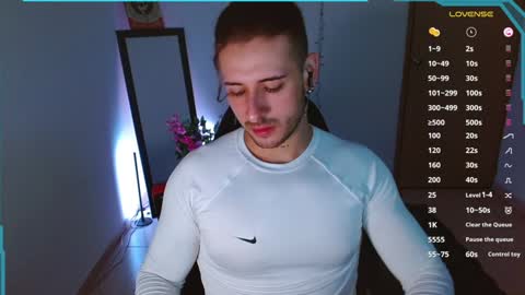 Snapshot of ares_blue chatting on 01/10/25, 11:11 ares blue online show from 01/10/25, 11:11