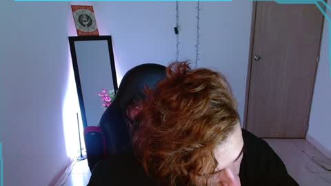 Snapshot of ares_blue chatting on 01/14/25, 11:10 ares blue online show from 01/14/25, 11:10