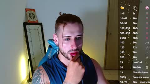 Snapshot of ares_blue chatting on 02/17/25, 11:13 ares blue online show from 02/17/25, 11:13