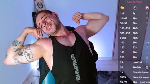 Snapshot of ares_blue chatting on 03/05/25, 12:44 ares blue online show from 03/05/25, 12:44