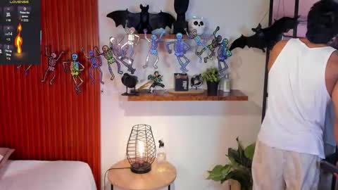 aress444 online show from 10/04/25, 01:47