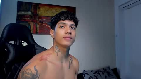 Snapshot of aress444 chatting on 12/17/25, 08:59 aress444 online show from 12/17/25, 08:59