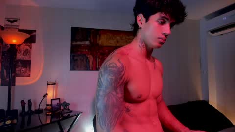 Snapshot of aress444 chatting on 04/10/26, 10:47 aress444 online show from 04/10/26, 10:47