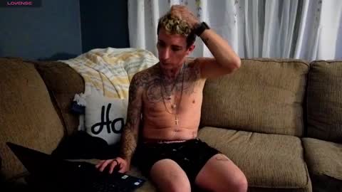 Snapshot of argabright chatting on 09/14/25, 07:18 argabright online show from 09/14/25, 07:18