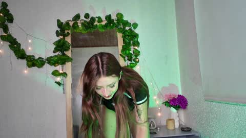Snapshot of ari_kat666 chatting on 01/23/25, 03:26 ari online show from 01/23/25, 03:26