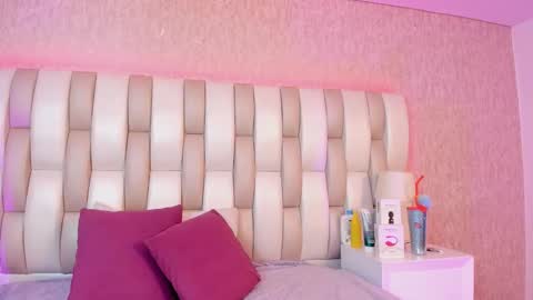 ari_lynn_ online show from 02/13/26, 03:24