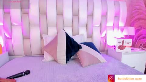 ari_lynn_ online show from 03/03/26, 03:12