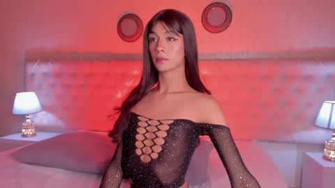 Snapshot of ari_sunshine chatting on 01/30/25, 09:47 Ari  online show from 01/30/25, 09:47