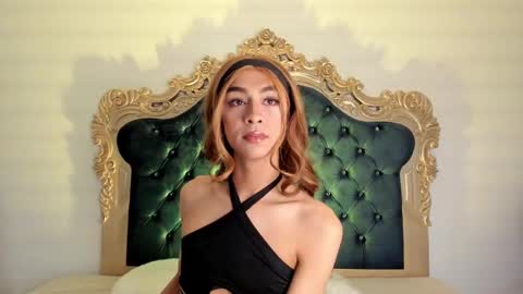 Snapshot of ari_sunshine chatting on 09/12/25, 10:21 Ari  online show from 09/12/25, 10:21