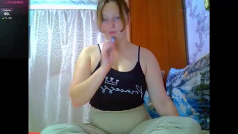 Snapshot of aria__dark chatting on 10/15/25, 08:31 Aria online show from 10/15/25, 08:31