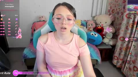 Linda online show from 03/03/26, 01:23