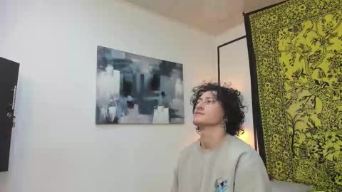 aria y orien  online show from 09/24/25, 11:13