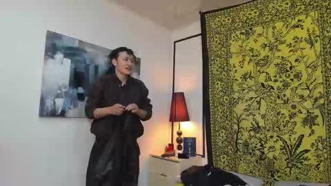 aria y orien  online show from 10/12/25, 10:58