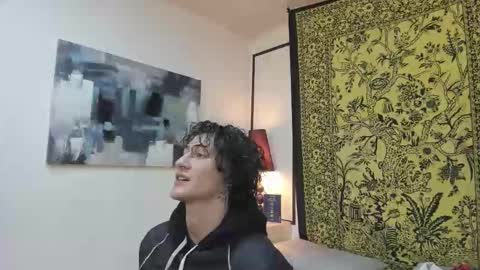 aria y orien  online show from 11/10/25, 10:58