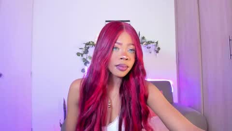 Snapshot of aria_brown_19 chatting on 09/15/25, 07:47    ARIA    online show from 09/15/25, 07:47