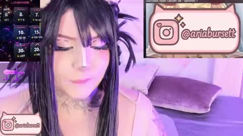 Snapshot of aria_bursett chatting on 10/16/25, 05:03 Aria  online show from 10/16/25, 05:03