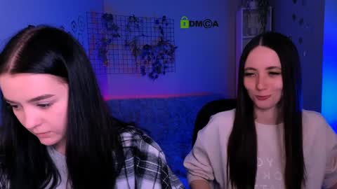 Snapshot of aria_glow chatting on 04/10/26, 07:29 Aria online show from 04/10/26, 07:29