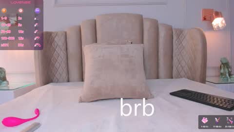 Snapshot of aria_greco chatting on 12/03/24, 06:48 Aria online show from 12/03/24, 06:48