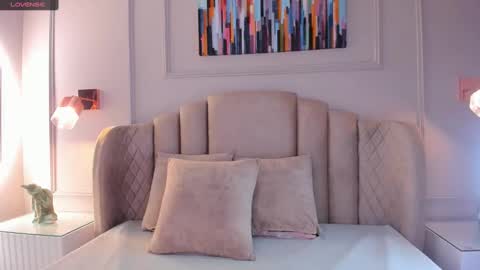 Snapshot of aria_greco chatting on 01/05/25, 02:27 Aria online show from 01/05/25, 02:27