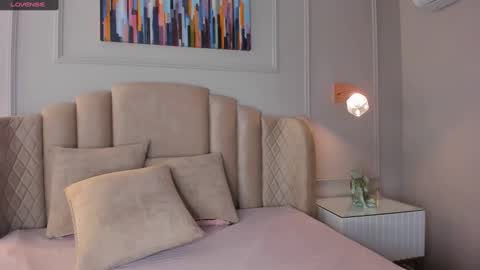 Snapshot of aria_greco chatting on 01/10/25, 02:57 Aria online show from 01/10/25, 02:57